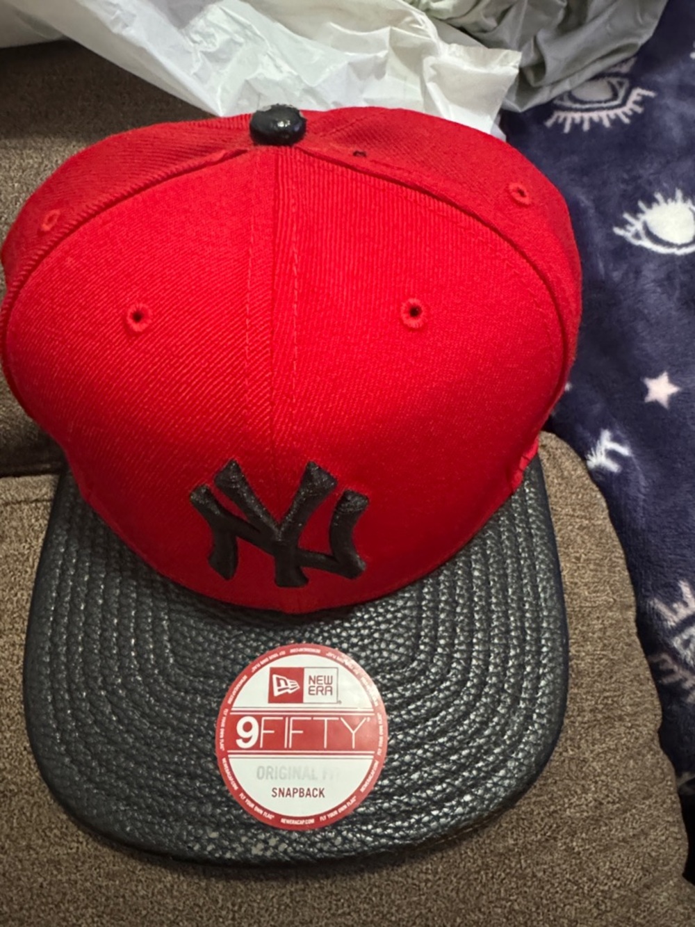 New Era Mens Red and Black 9FIFTY NY Snapback Hat